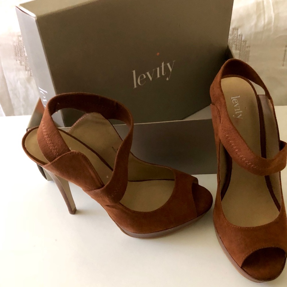 Brown platform peep toe sling back strappy heels